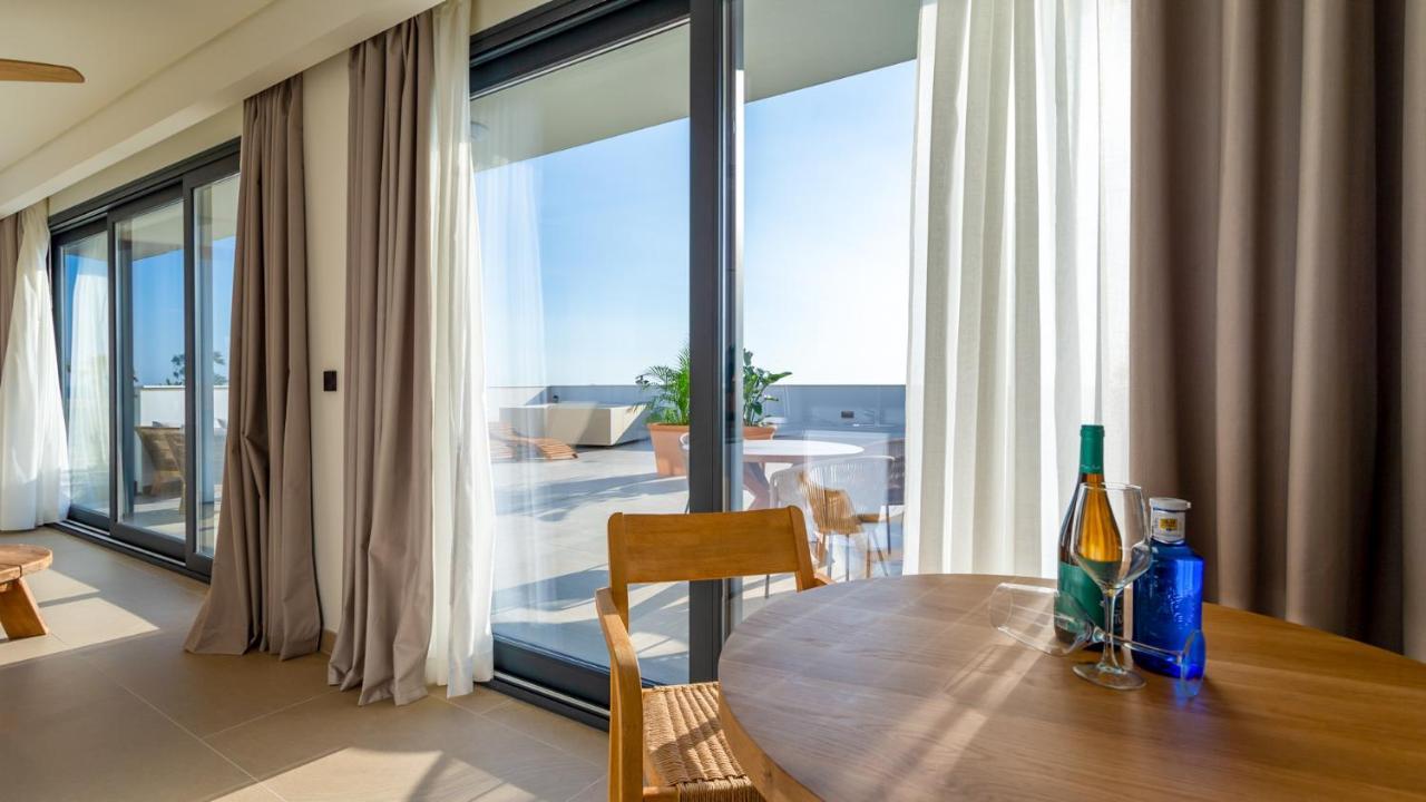 Hotel Apartamentos Hamus Коніль-де-ла-Фронтера Екстер'єр фото