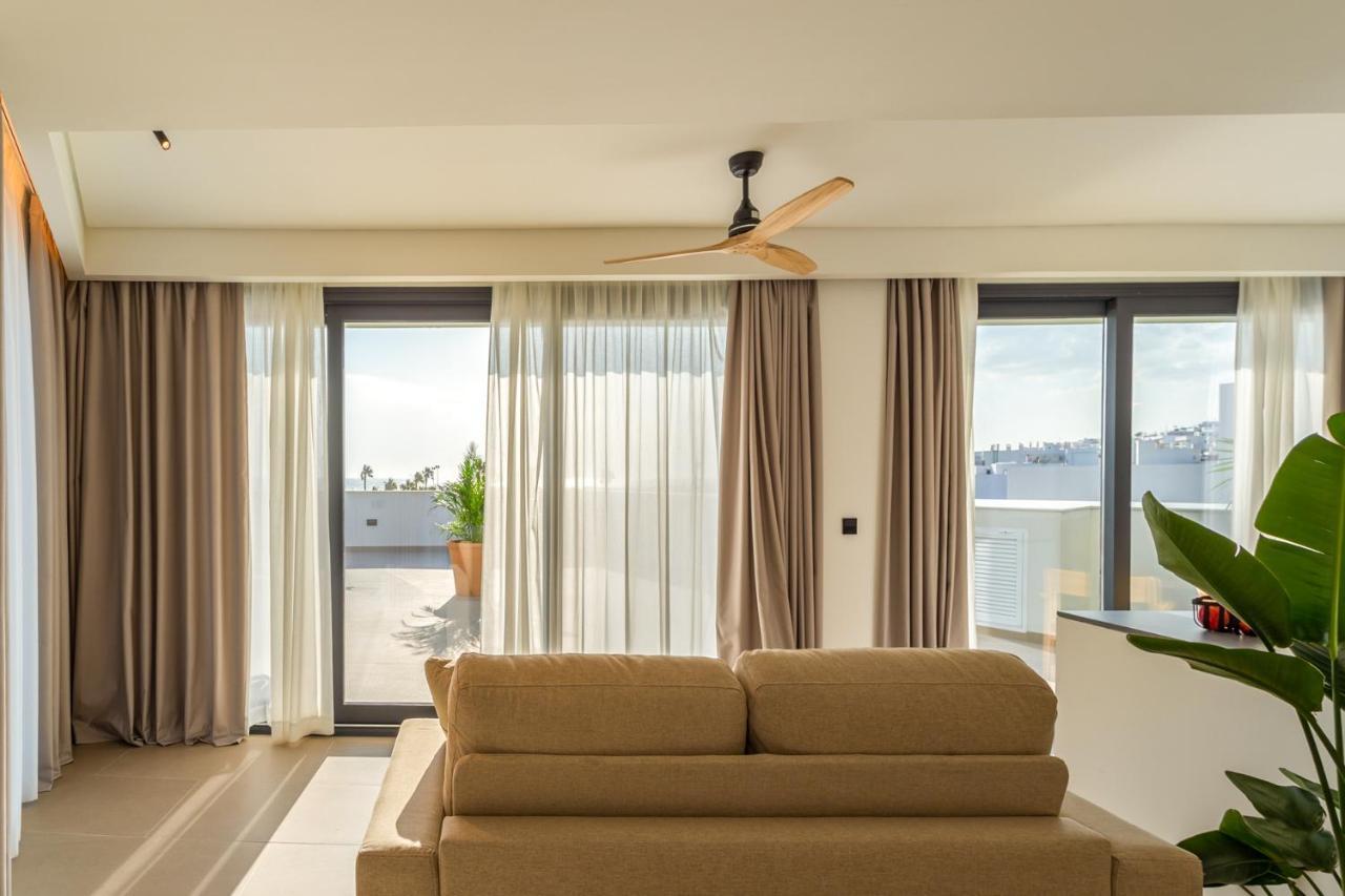 Hotel Apartamentos Hamus Коніль-де-ла-Фронтера Екстер'єр фото
