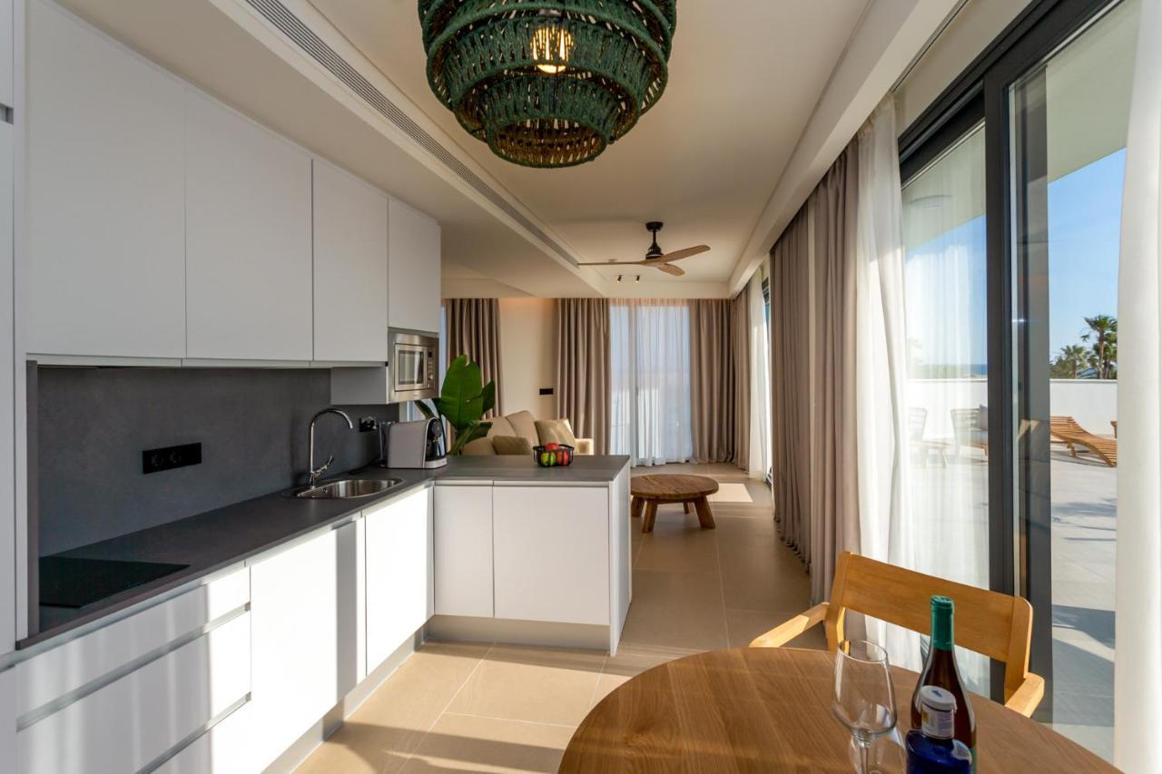 Hotel Apartamentos Hamus Коніль-де-ла-Фронтера Екстер'єр фото