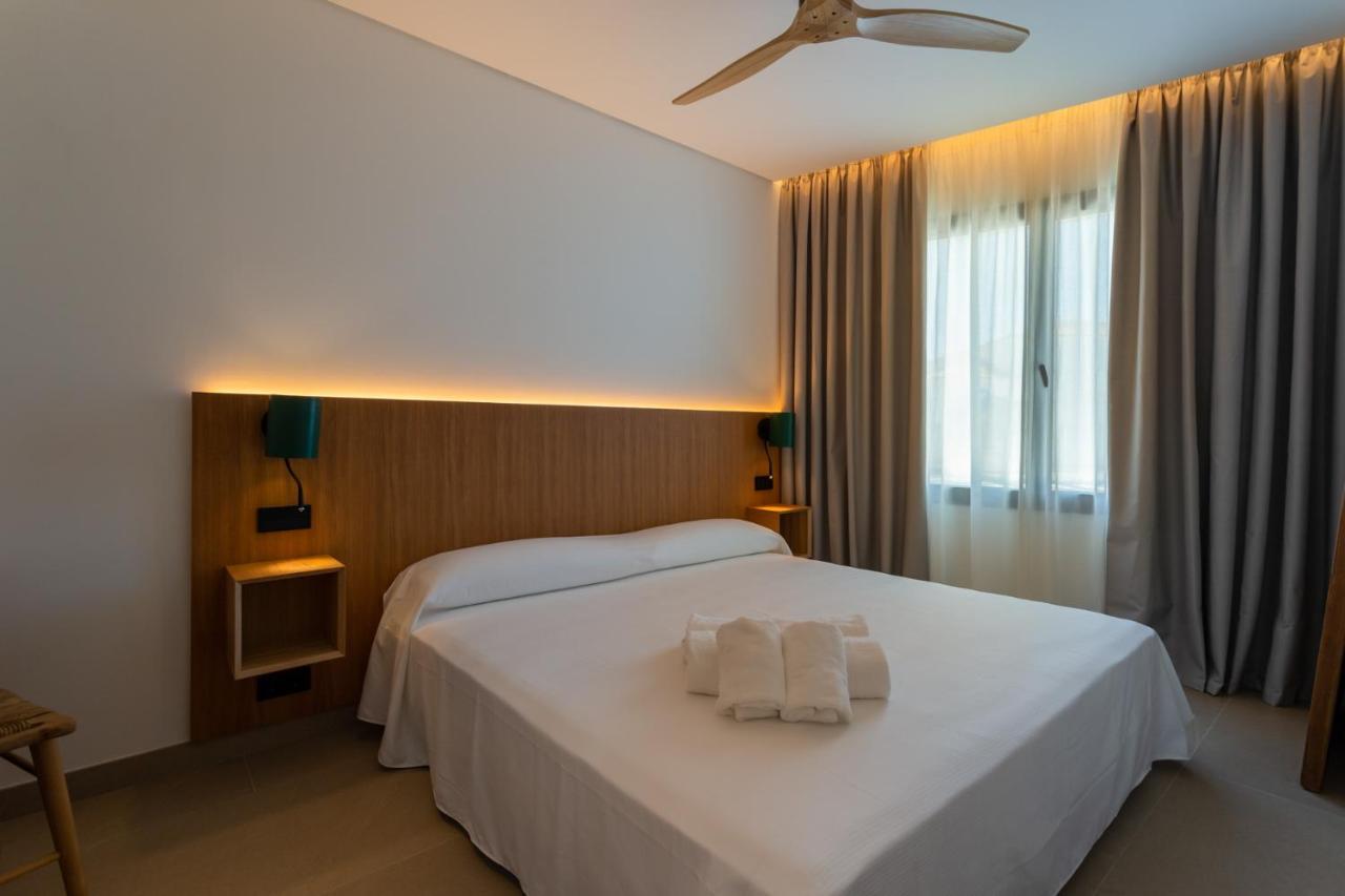 Hotel Apartamentos Hamus Коніль-де-ла-Фронтера Екстер'єр фото