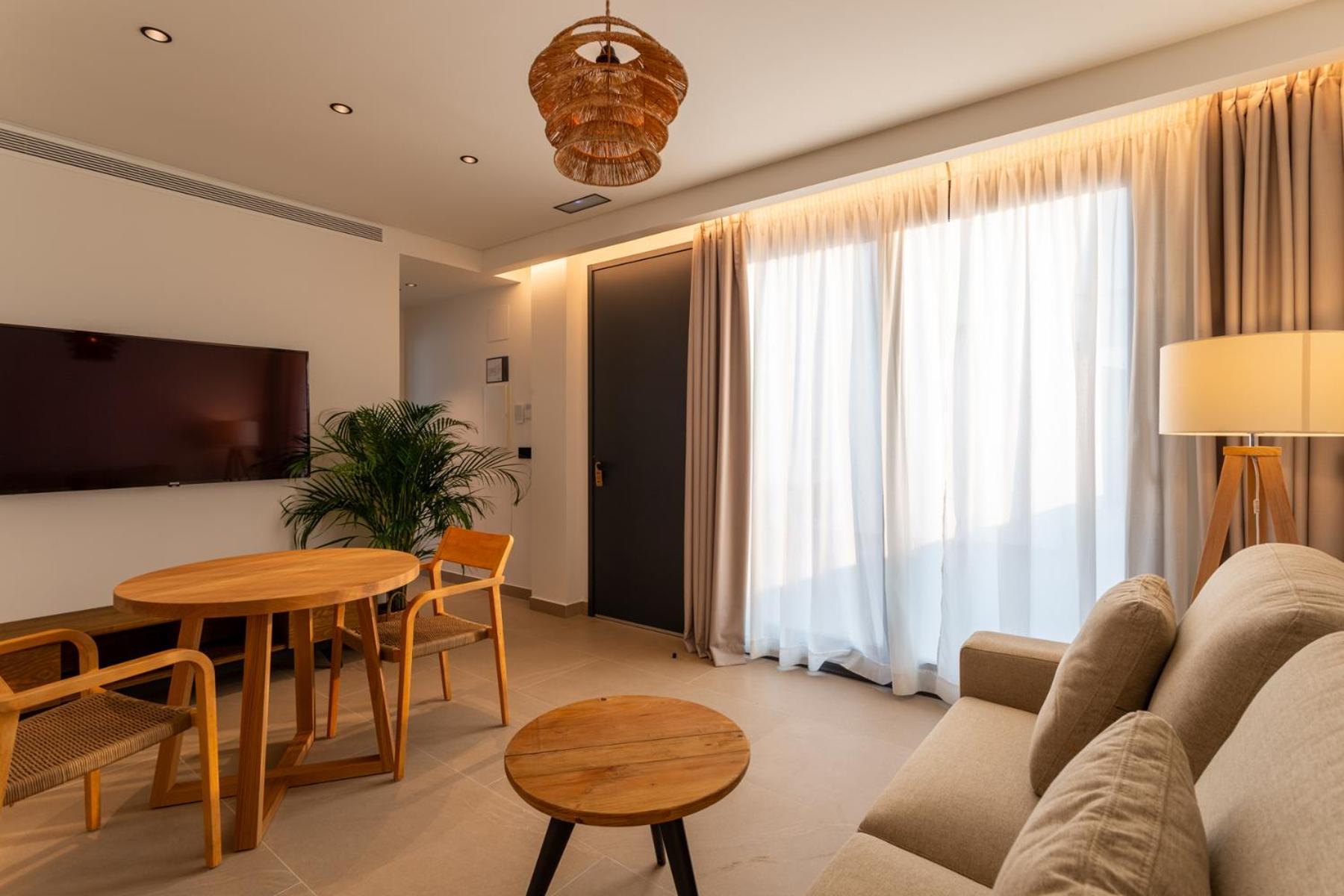Hotel Apartamentos Hamus Коніль-де-ла-Фронтера Екстер'єр фото