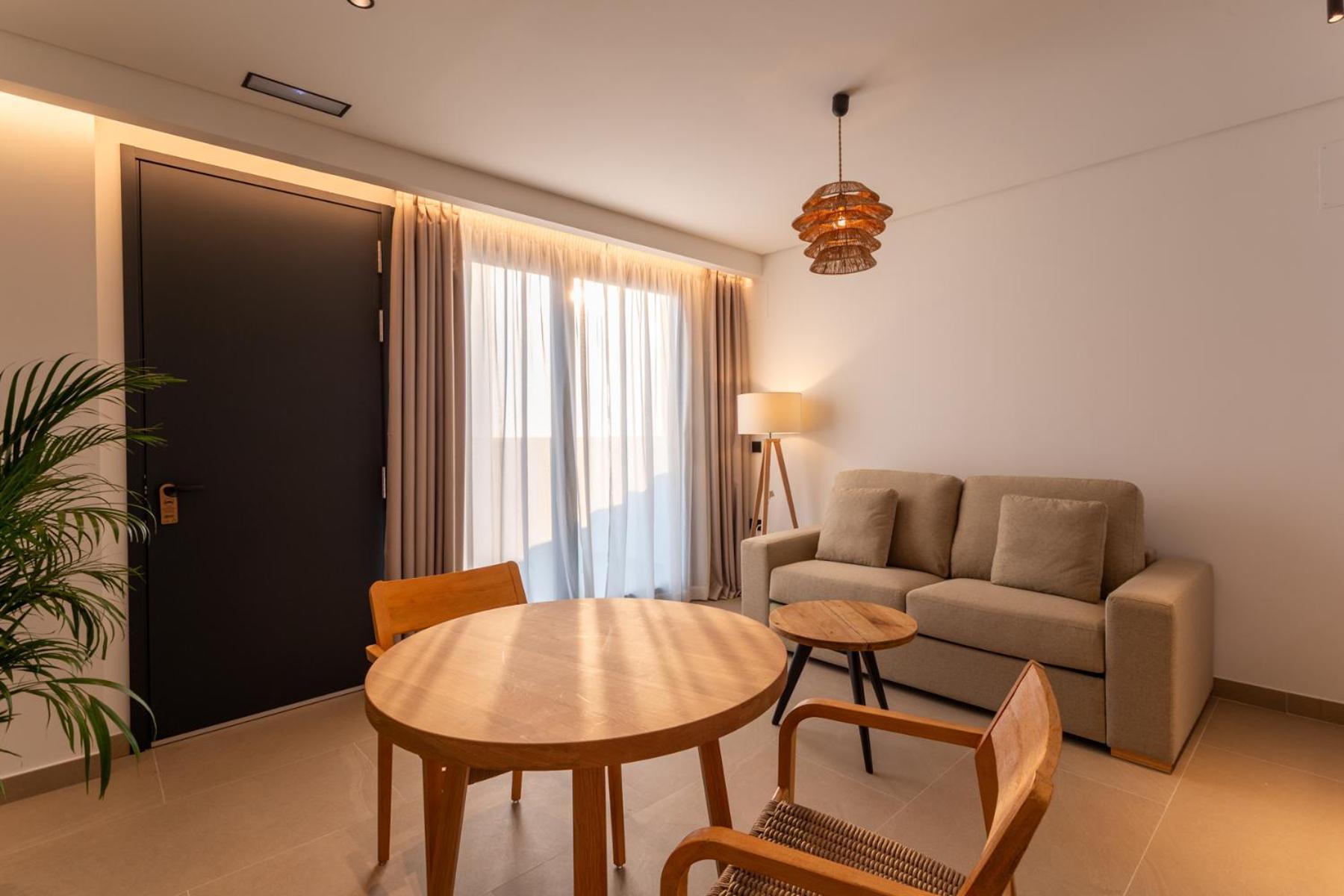 Hotel Apartamentos Hamus Коніль-де-ла-Фронтера Екстер'єр фото