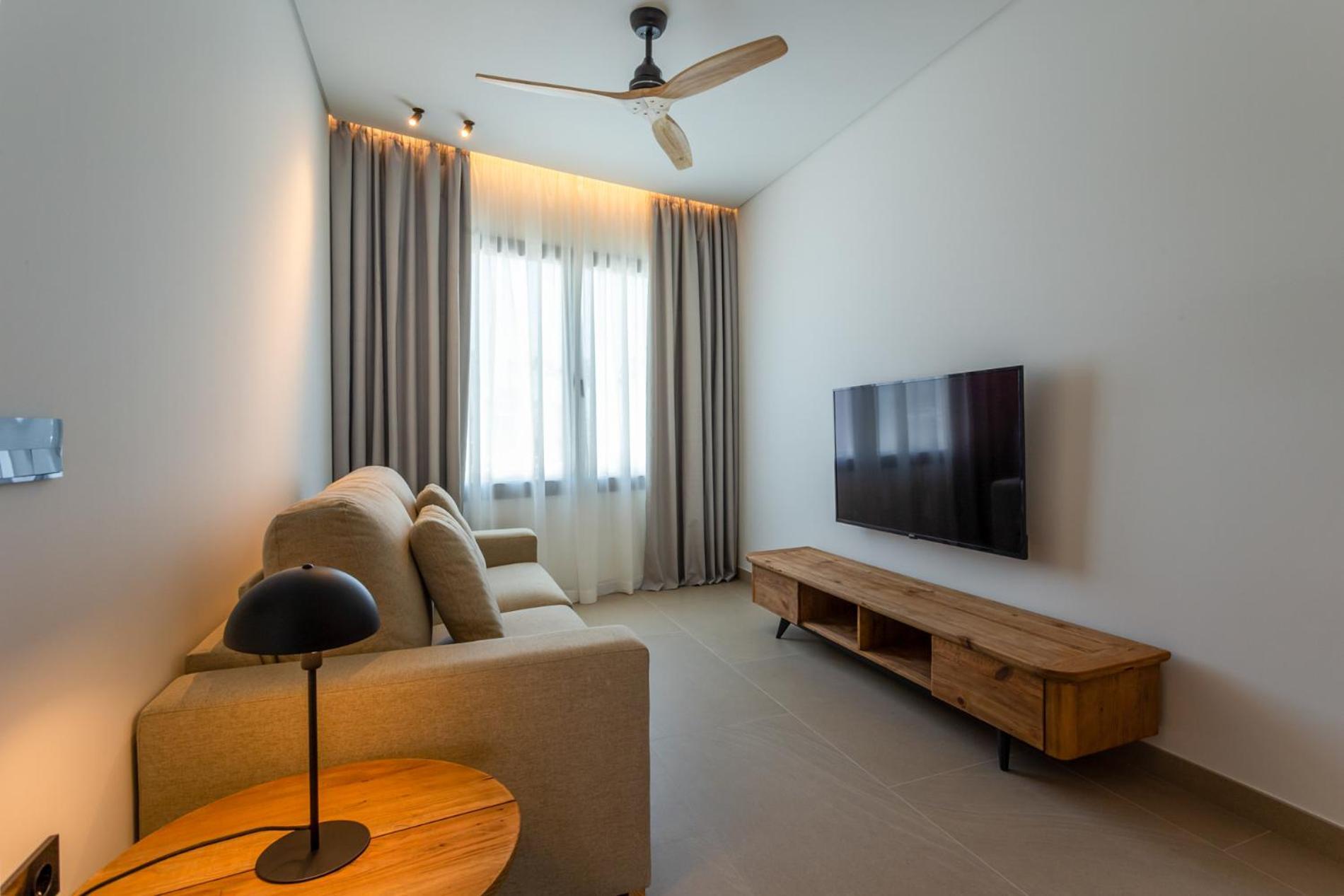 Hotel Apartamentos Hamus Коніль-де-ла-Фронтера Екстер'єр фото